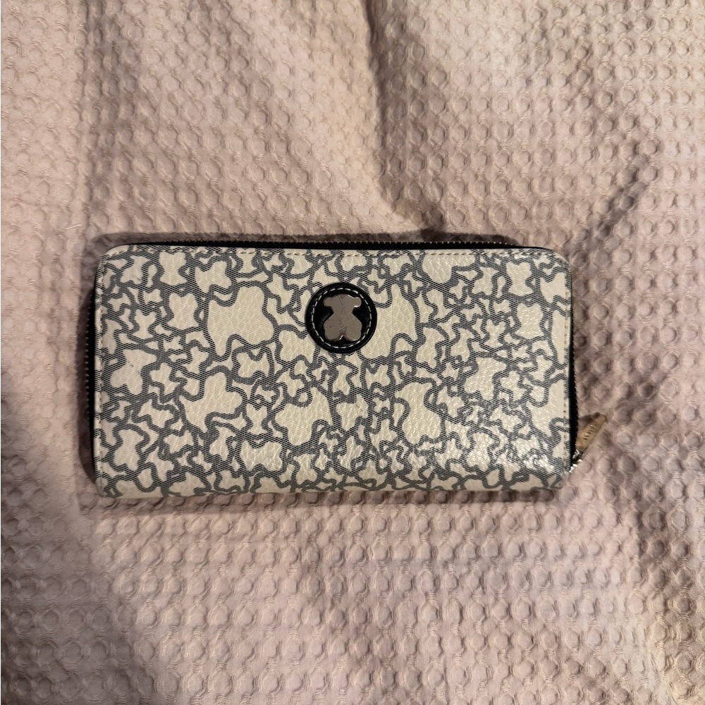 Tous Cream and Black Patterned Wallet